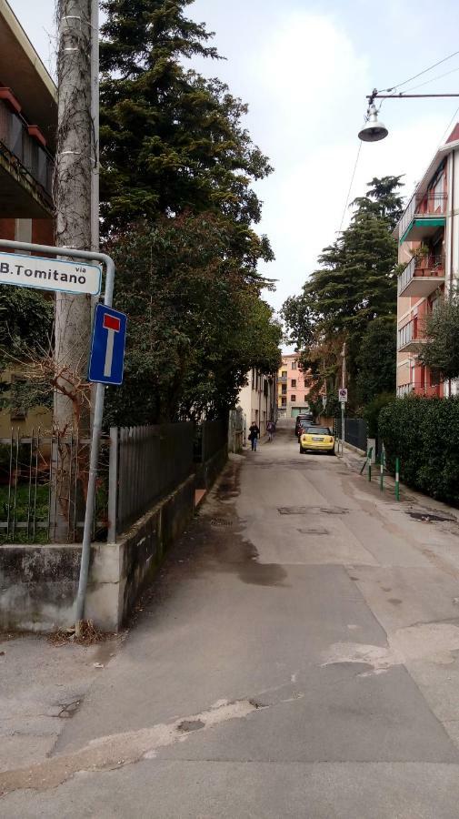 Vicino Al Prato Della Valle Intero Appartamento Parcheggio Facile Di Fronte Padova Exteriér fotografie