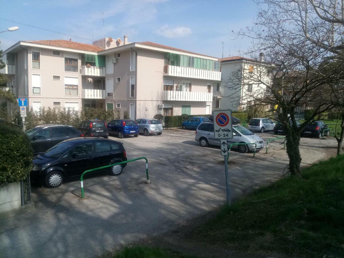 Vicino Al Prato Della Valle Intero Appartamento Parcheggio Facile Di Fronte Padova Exteriér fotografie